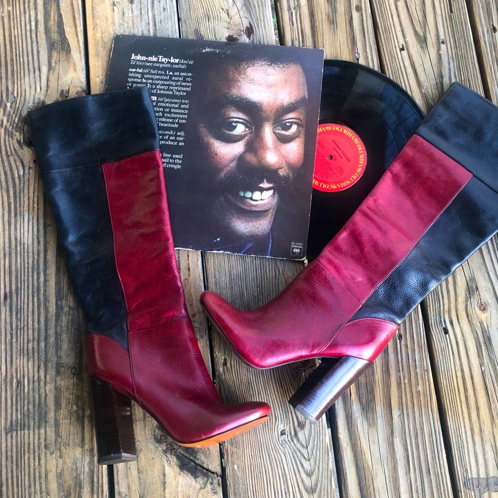 BRAND NEW TORY BURCH  LEATHER BOOTS SIZE 8